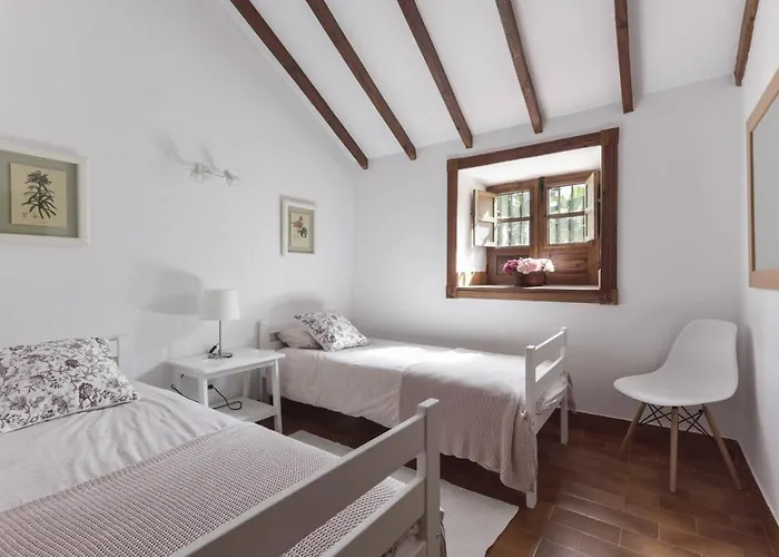 La Casita De Orovales *